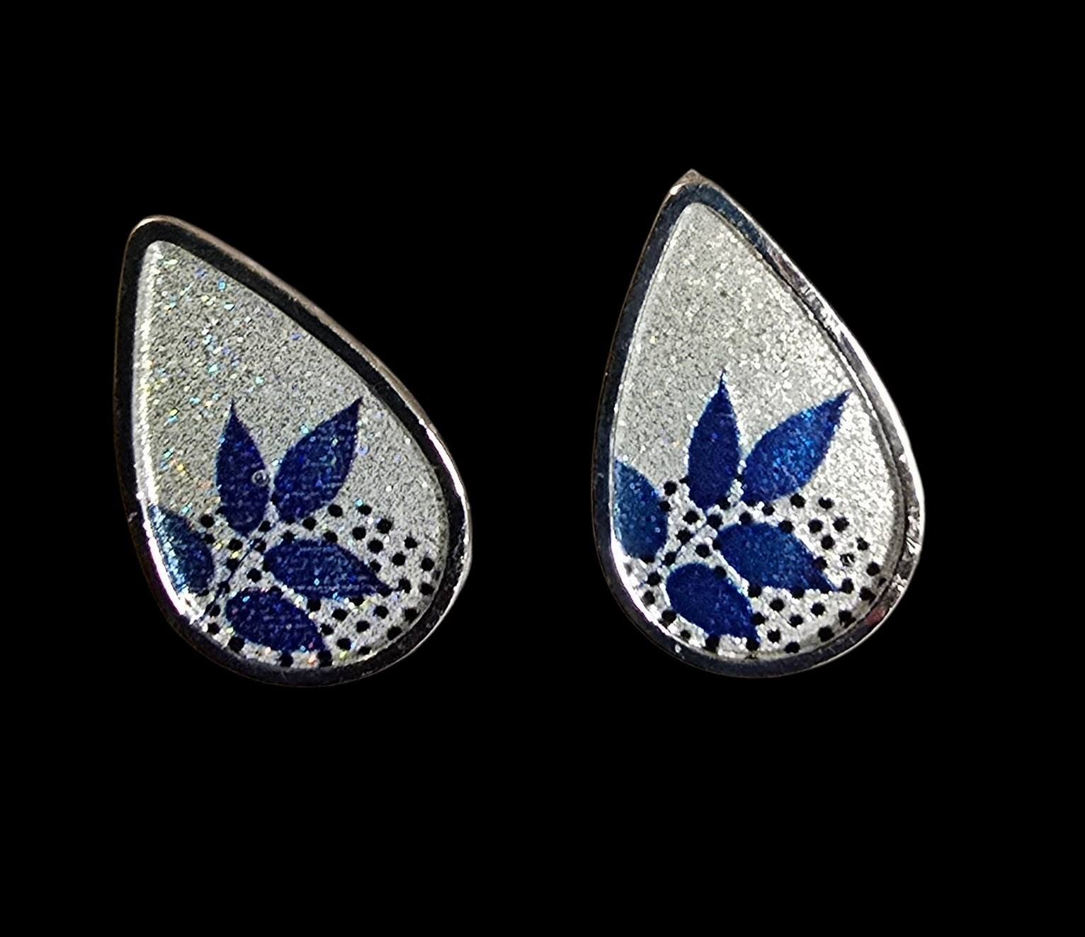 Earrings - studs: silver/blue